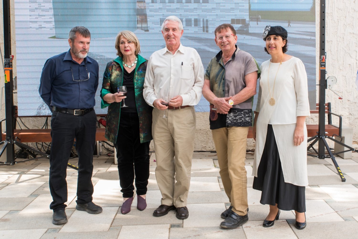 דוברות אחווה