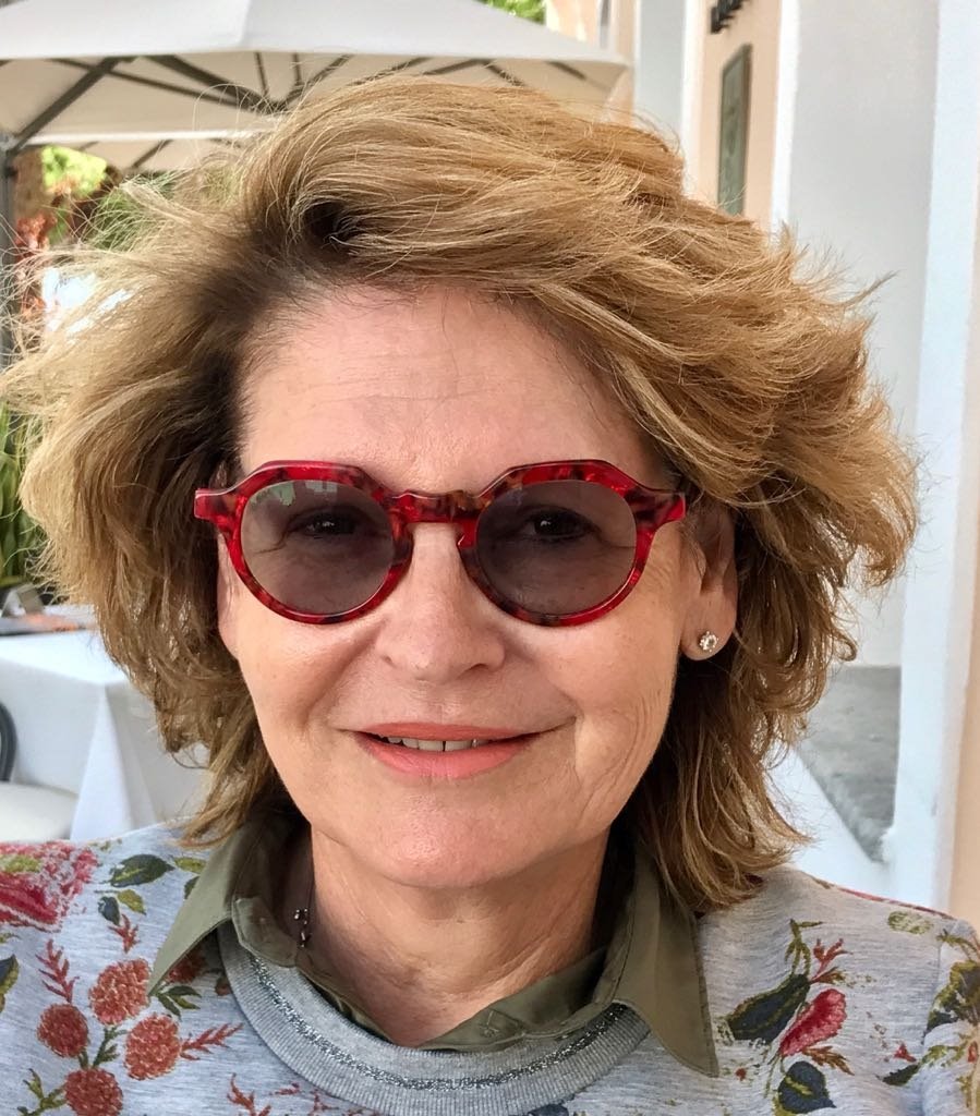 המפעל הקיבוצי נתן לה בית. הראל, צילום: אלבום משפחתי