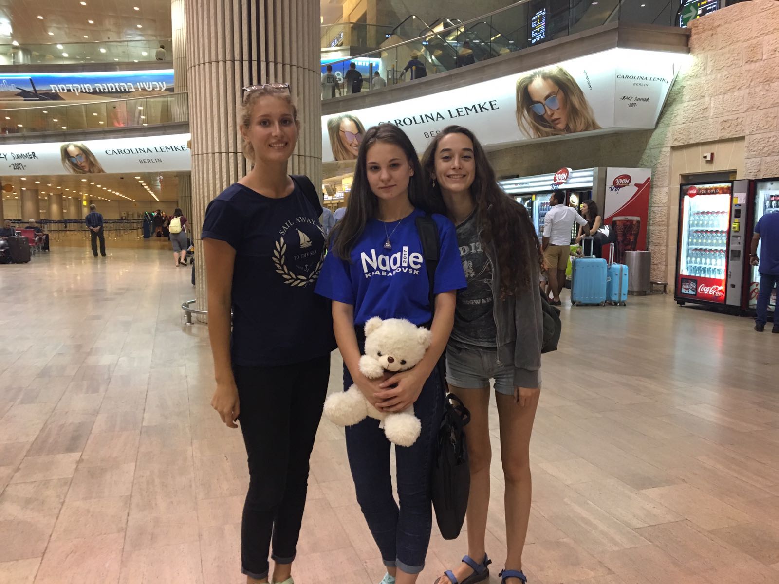  תלמידות נעל"ה חדשות שנחתו אמש וילמדו בכפר הנוער סילבר