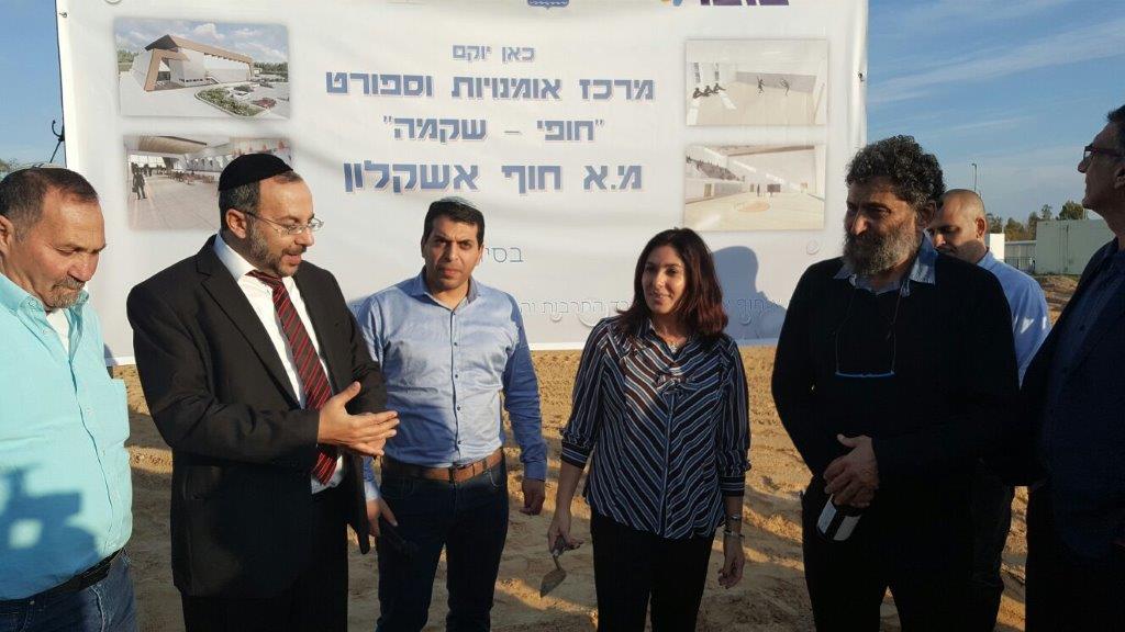 "המעמד - אמירה חברתית". מניחים את אבן הפינה, צילום: יאיר הרוש