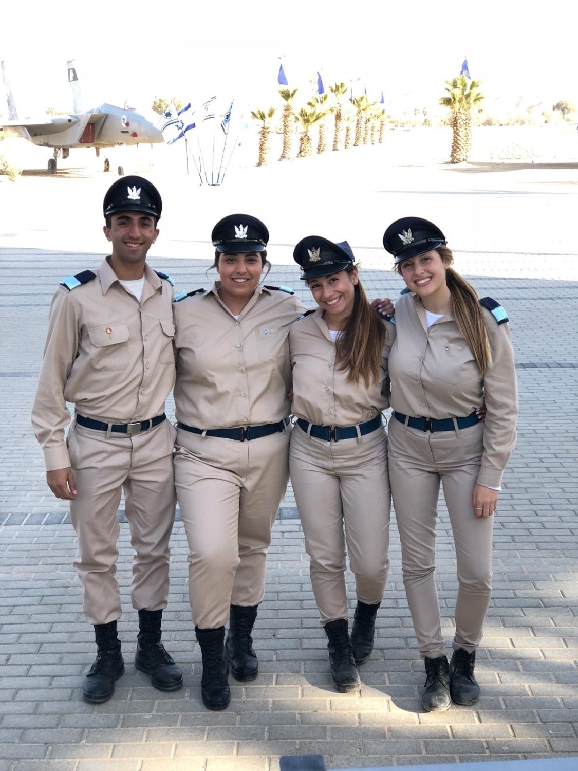 הקצינים החדשים