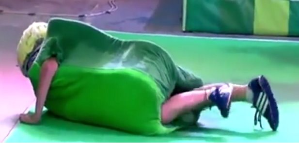 הרגעים הקשים של הקרב. הספוג מראשון לציון | צילום: ארכיון ערוץ הילדים