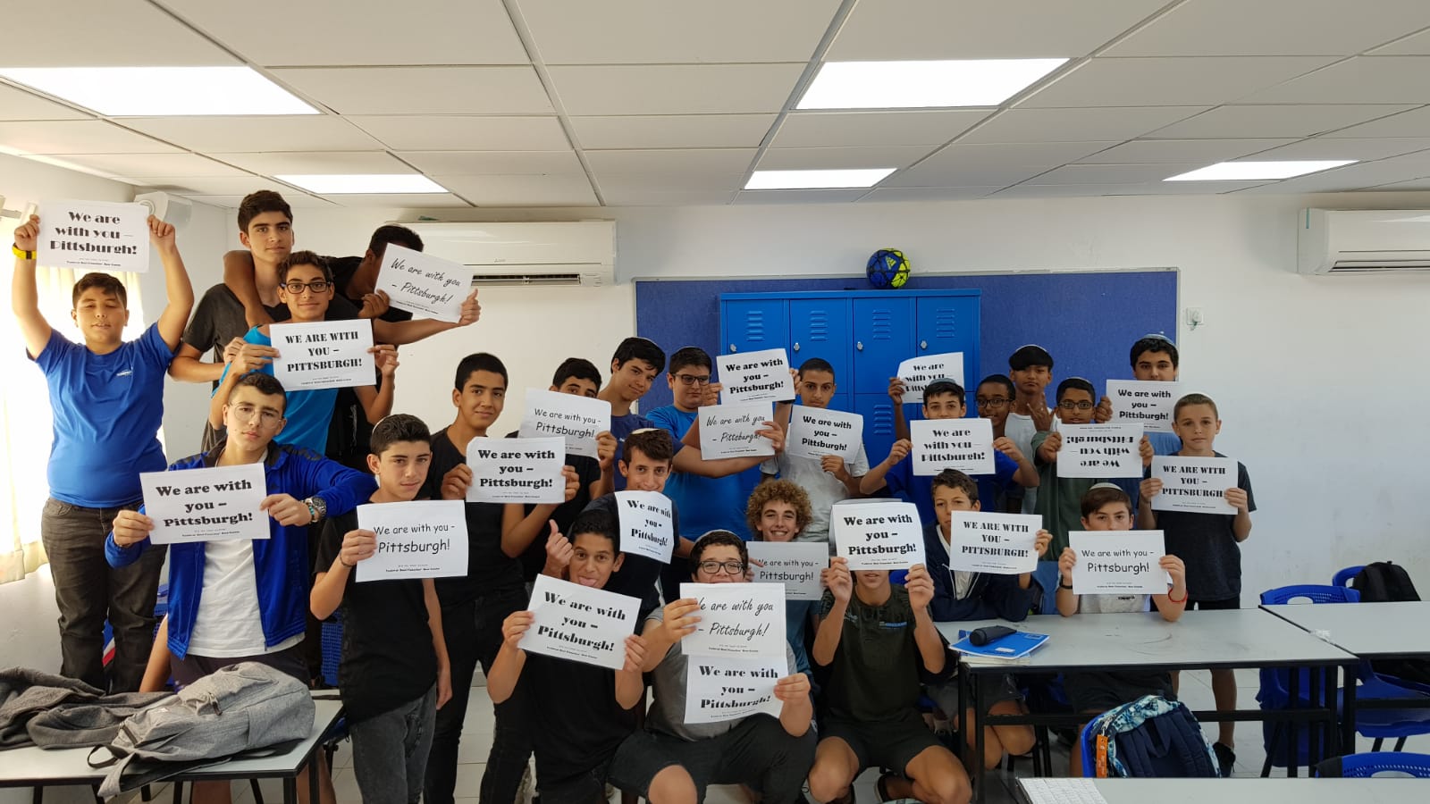 תלמידים מזדהים עם קהילת היהודים