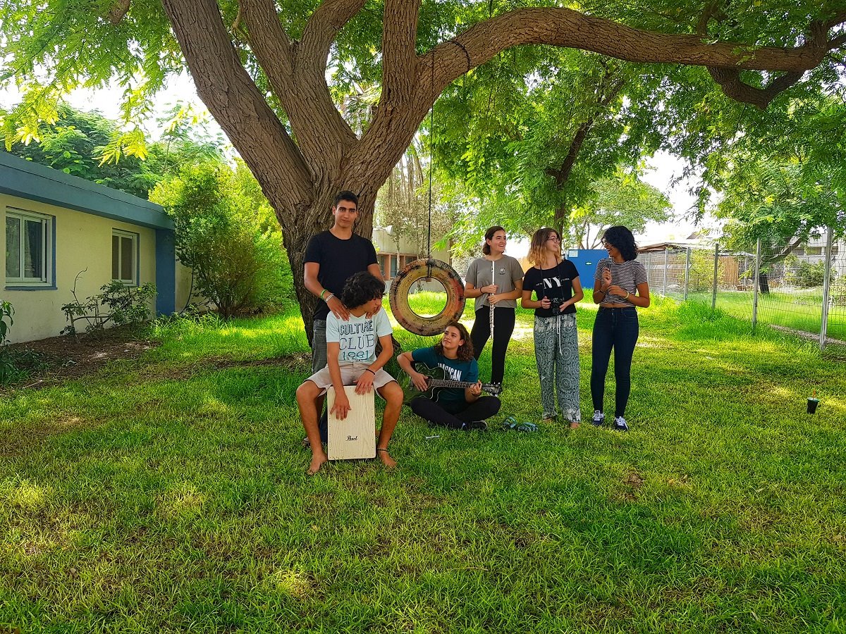 תלמידי הפנימייה