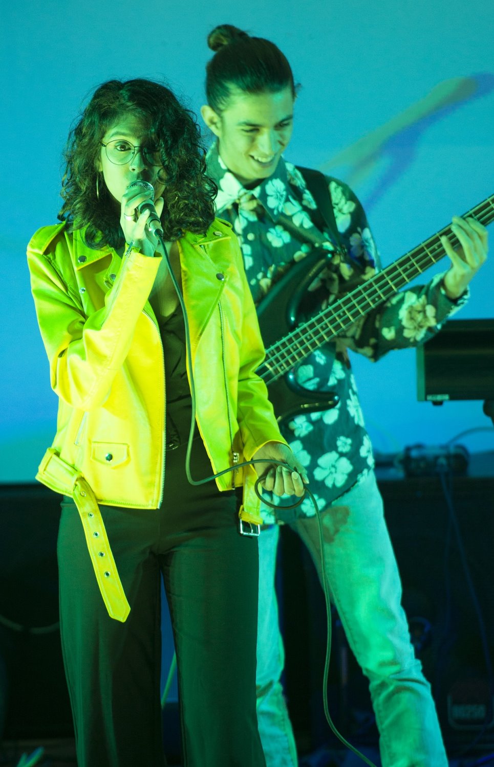 שיילי נביפור תלמידת יב ואבשלום גולד י