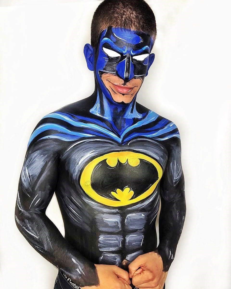 באטמן ציור גוף אורטל סבח ל'ירין שחף' צילום יחצ