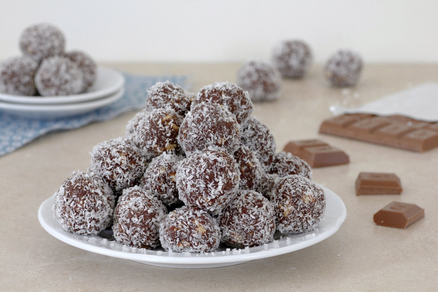 כדורי שוקולד כשרים לפסח. צילום: נטלי לוין