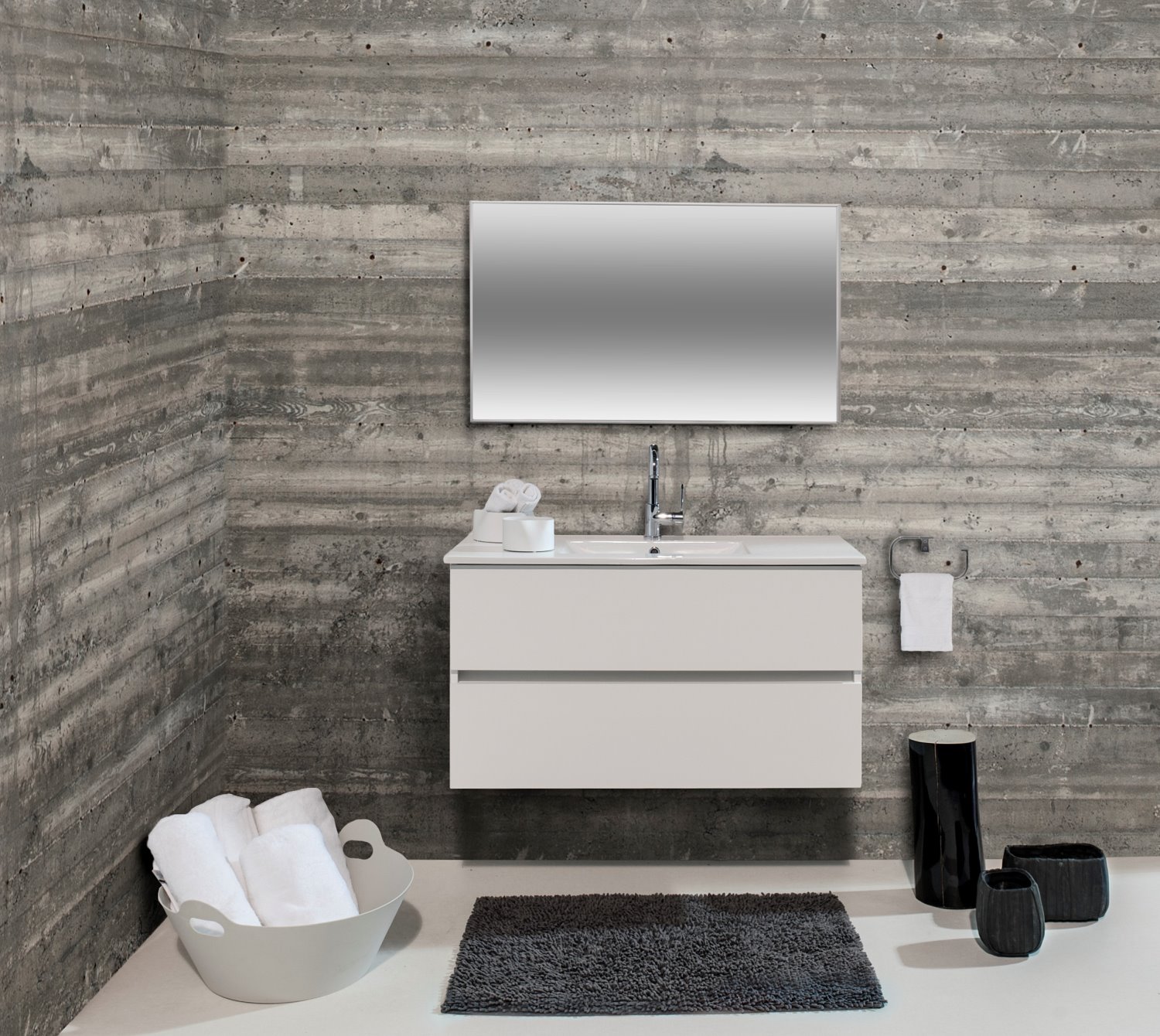 ארון רחצה עם שתי מגירות, החל מ 900 שקלים. צילום: עודד סמדר