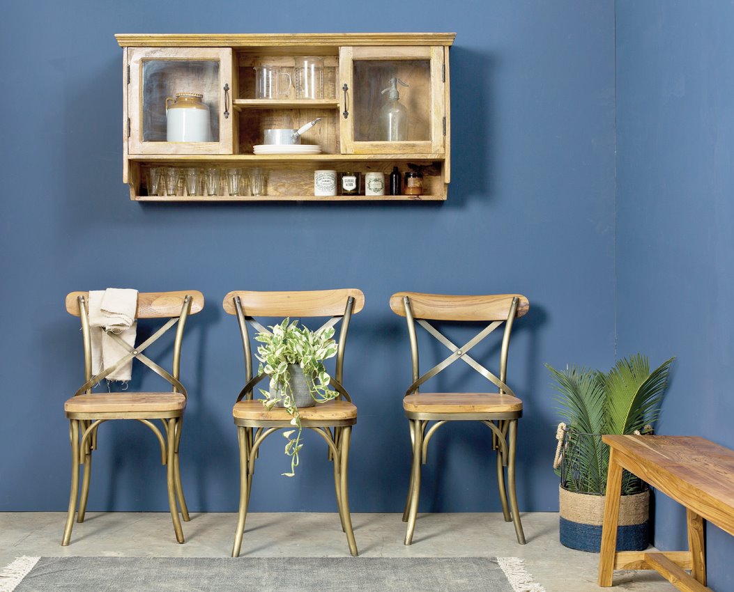 אביזרים ומיכלים לעציצים משלל חומרים, להשיג אצל תומיק. צילום: בועז לביא, סטיילינג: דיאנה לינדר 2. ג'ונגל בבית – הצעת הגשה עיצובית, קולקציית Pols Potten בגלוריה מונדי. צילום: יח"צ