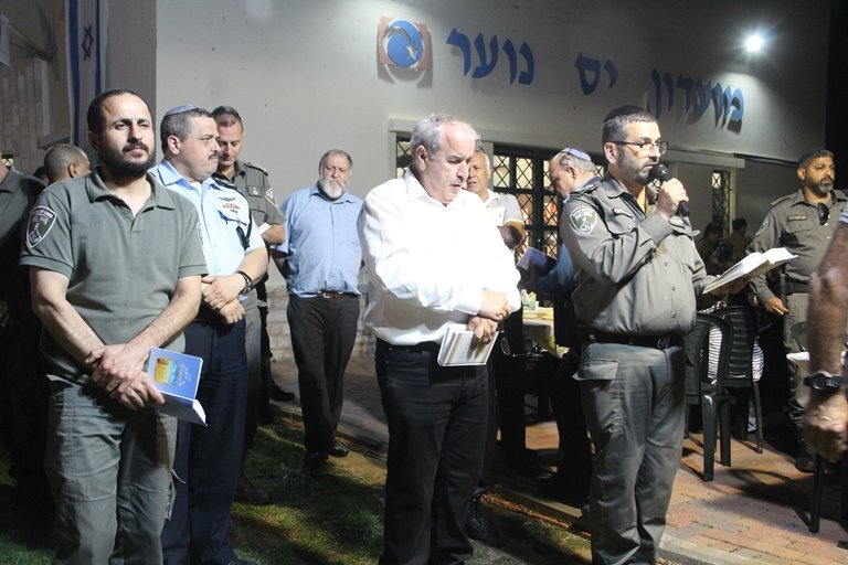 דוד מלכא והמפכ"ל אלשיך בתפילת ערבית