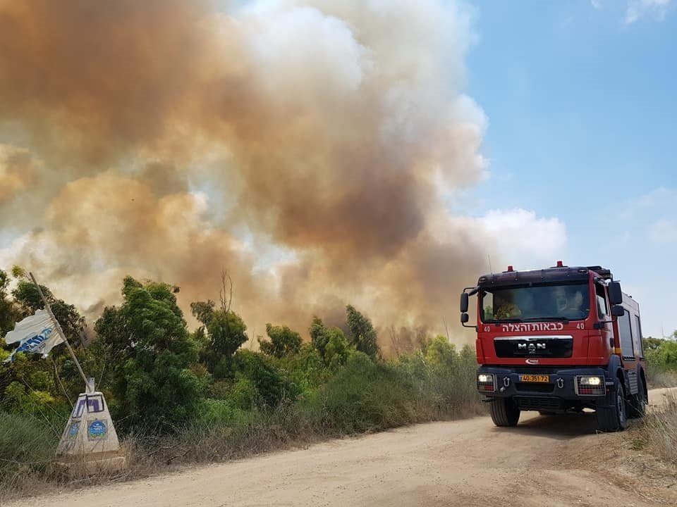 שריפה במאגר שקמה - צילום אדי ישראל