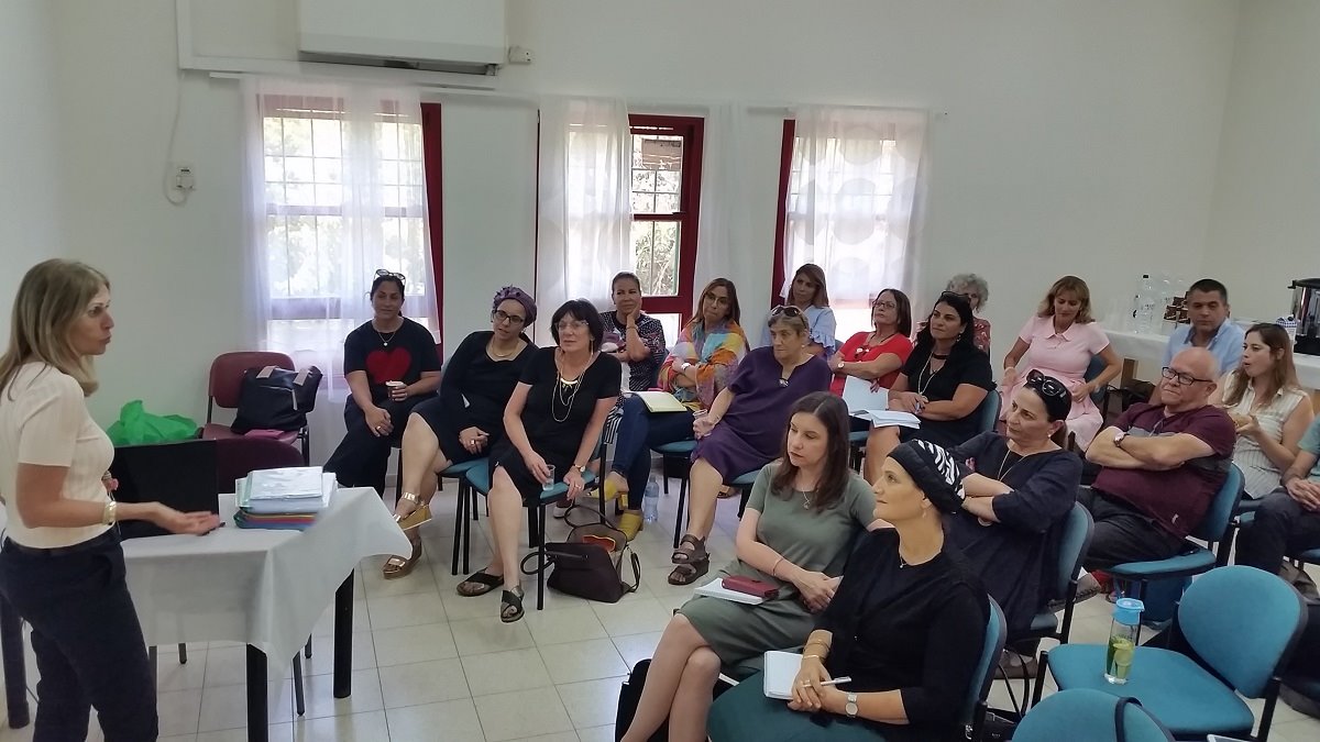 מפגש "יחד מובילים חינוך" עם המפקחת חנה ללוש ופתיחת שנה בביה"ס חופים.