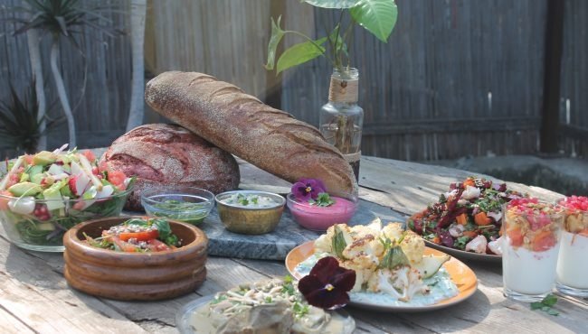 גבינות צדק בחוות האלה