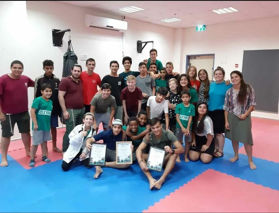 נוער יד בנימין 