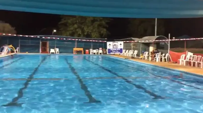 בריכת הרחצה בנתיב העשרה