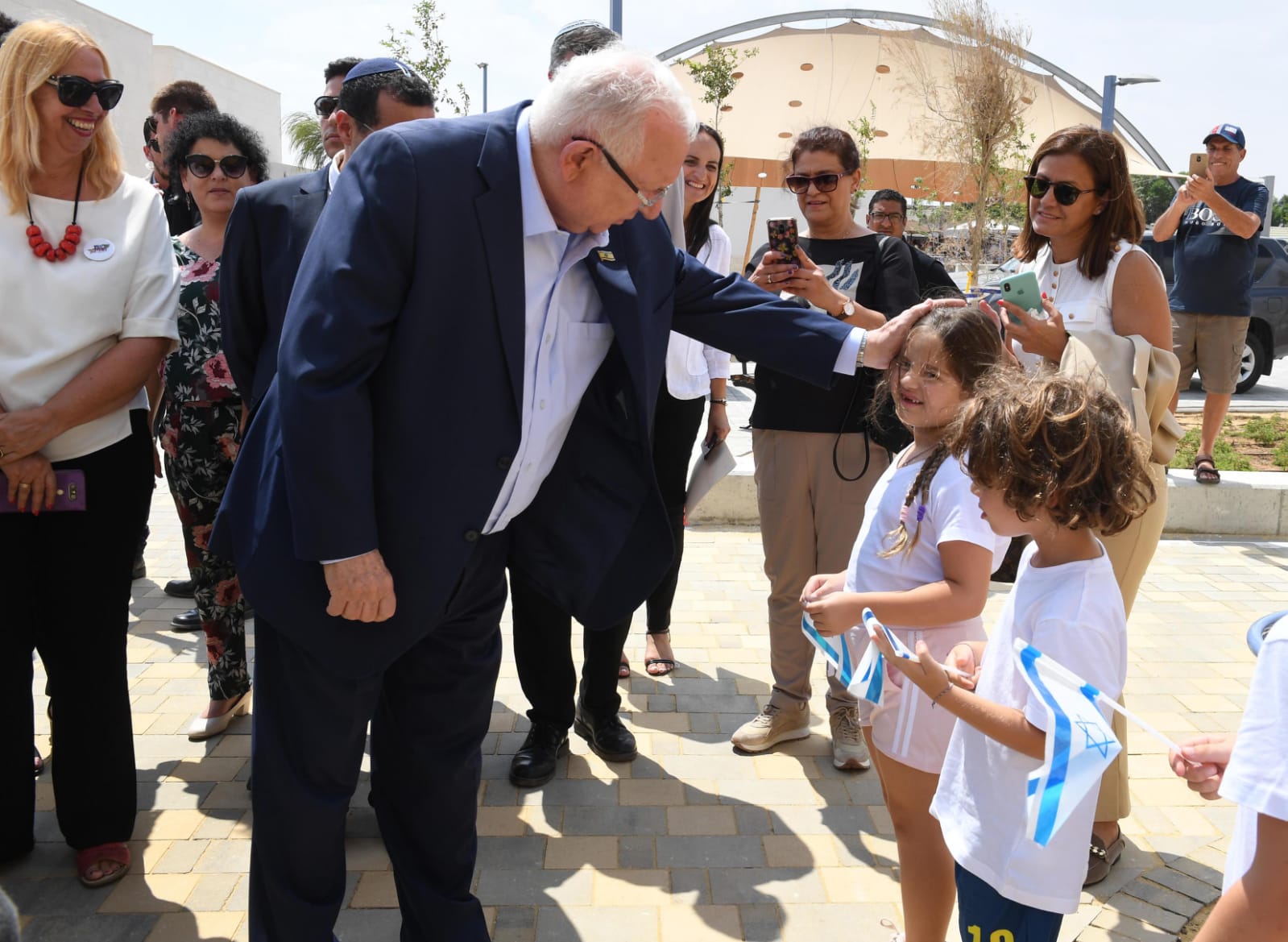 נשיא המדינה בביקור בעוטף מארק נוימן