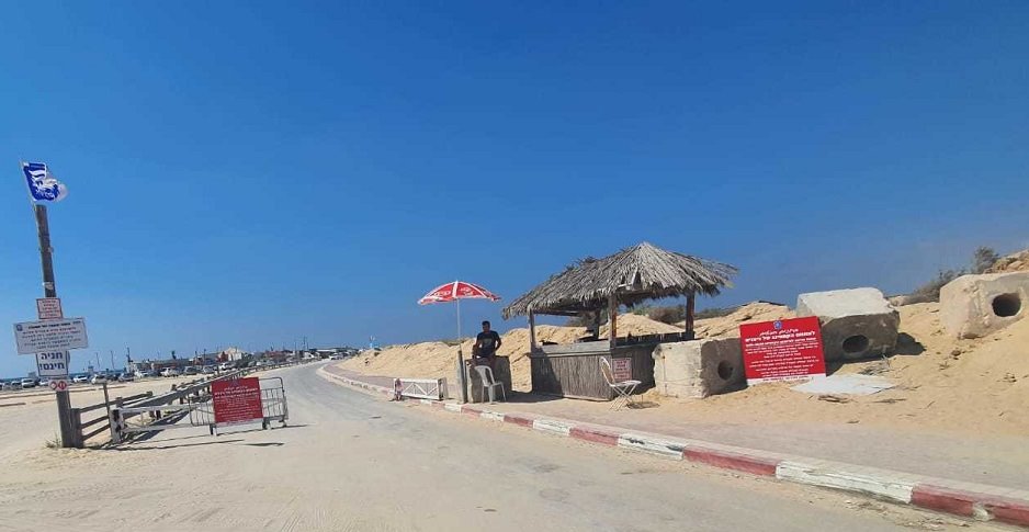 הכניסה לחוף ניצנים