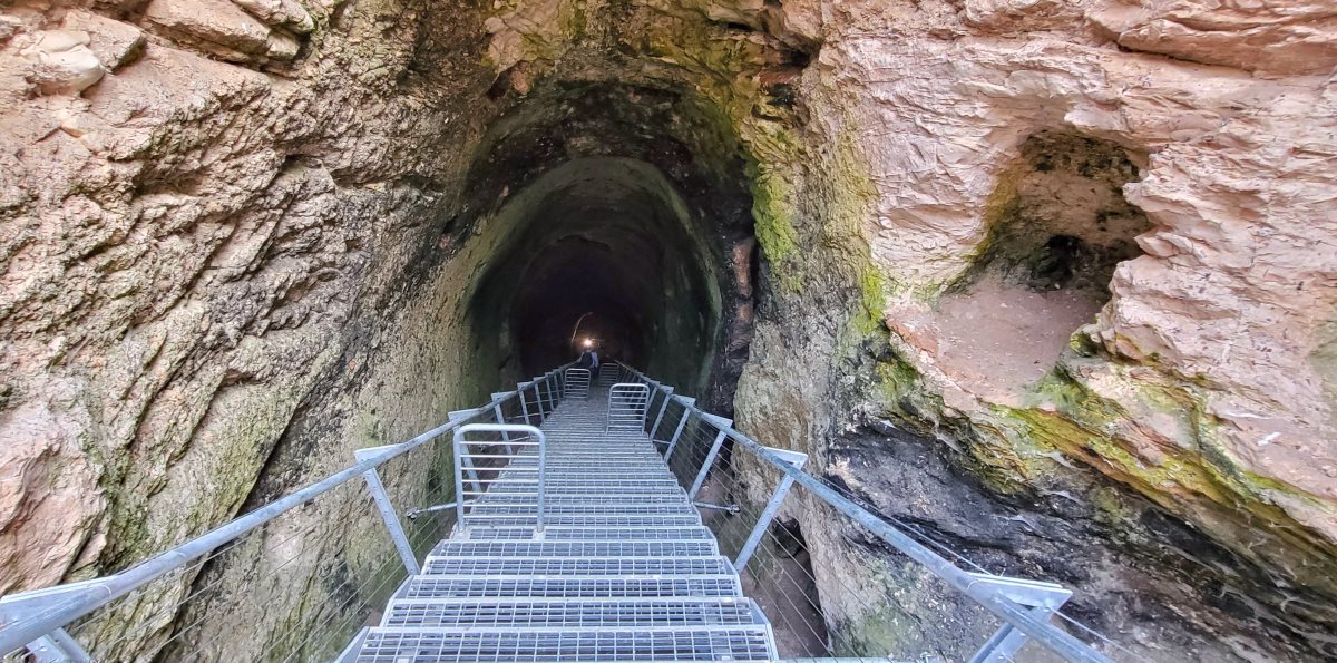 מעל המים הקדום תל גזר צילום יניב כהן