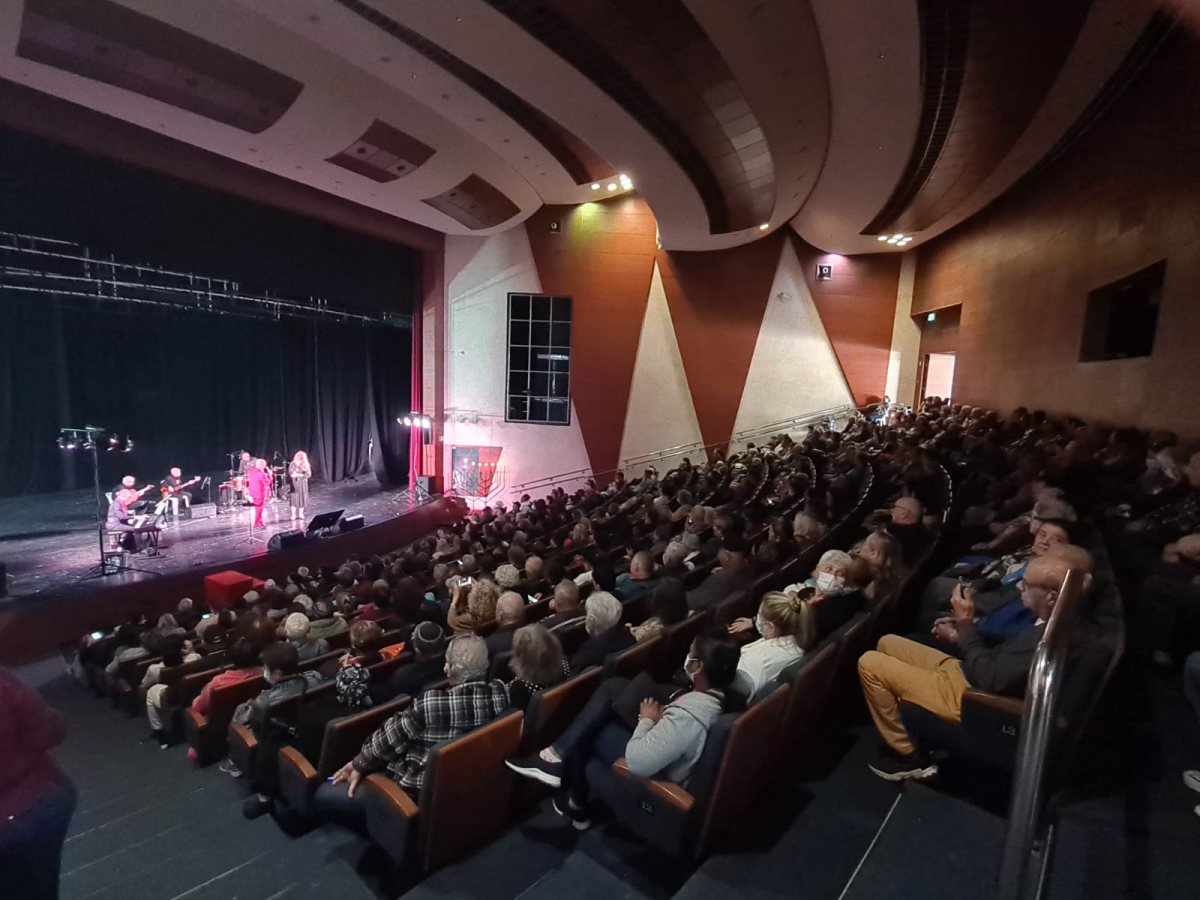 אודיטוריום באר טוביה ומירי ליבריידר