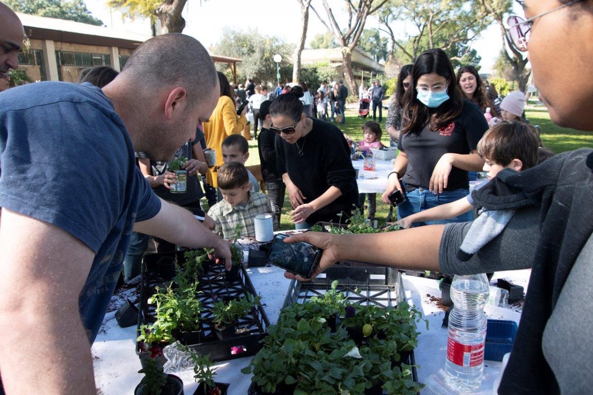 קיבוץ גת חוגג 80 קרדיט צילום: ינקלה קירש