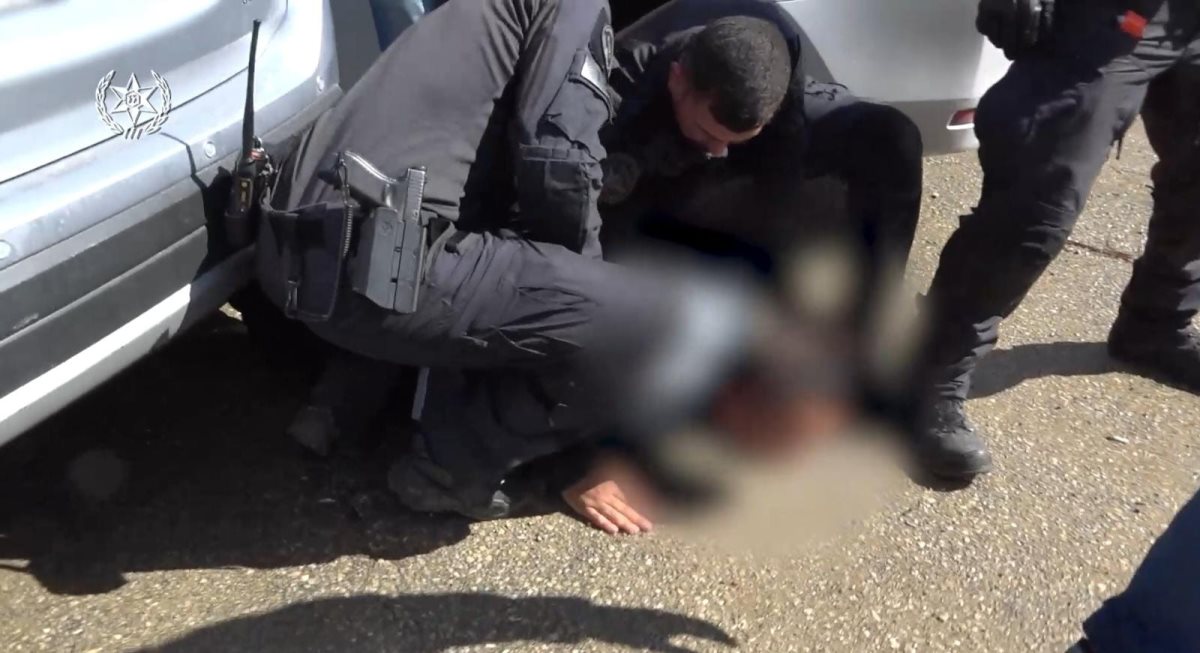 מעצר החשוד על ידי המשטרה| צילום: דוברות המשטרה