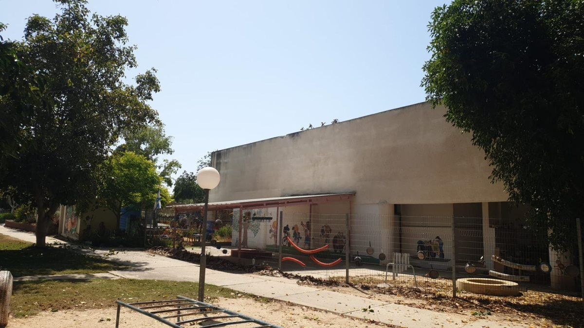 מועצה אזורית אשכול פגיעה בגג של גן ילדים