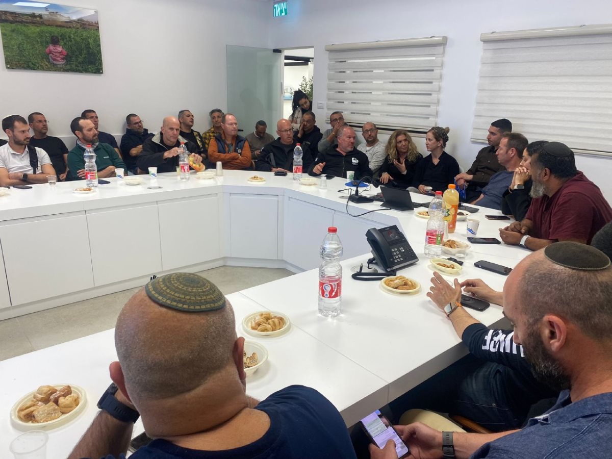 דוברות והסברה חוף אשקלון