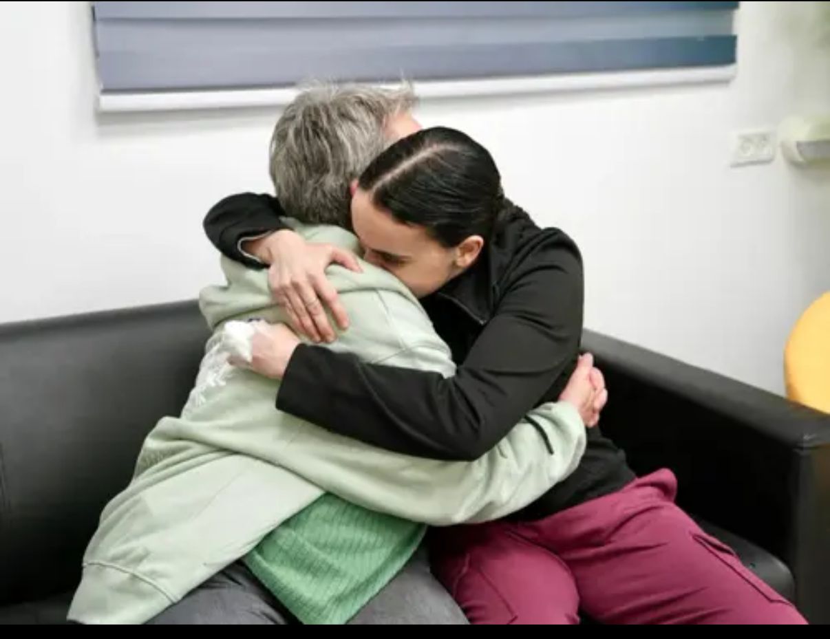 אמילי דמארי עם אמא