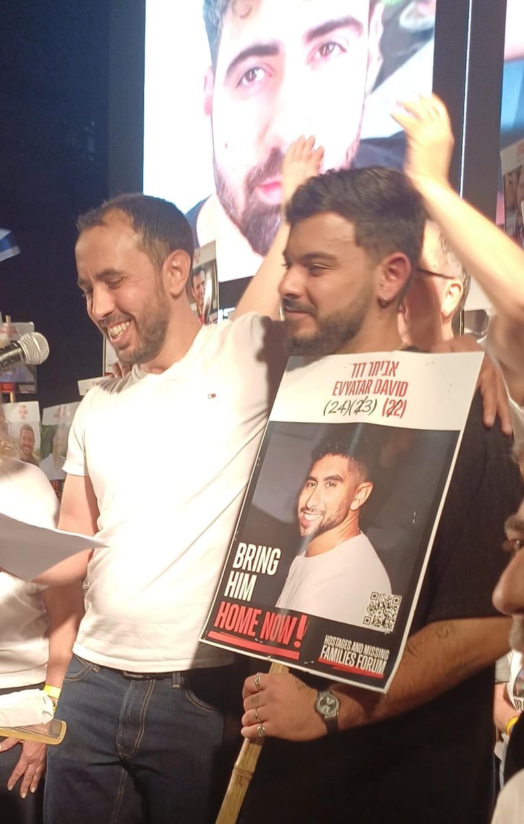 טל שהם שורד השבי עומר ונקרט   קרדיט: דוברות קיבוץ בארי