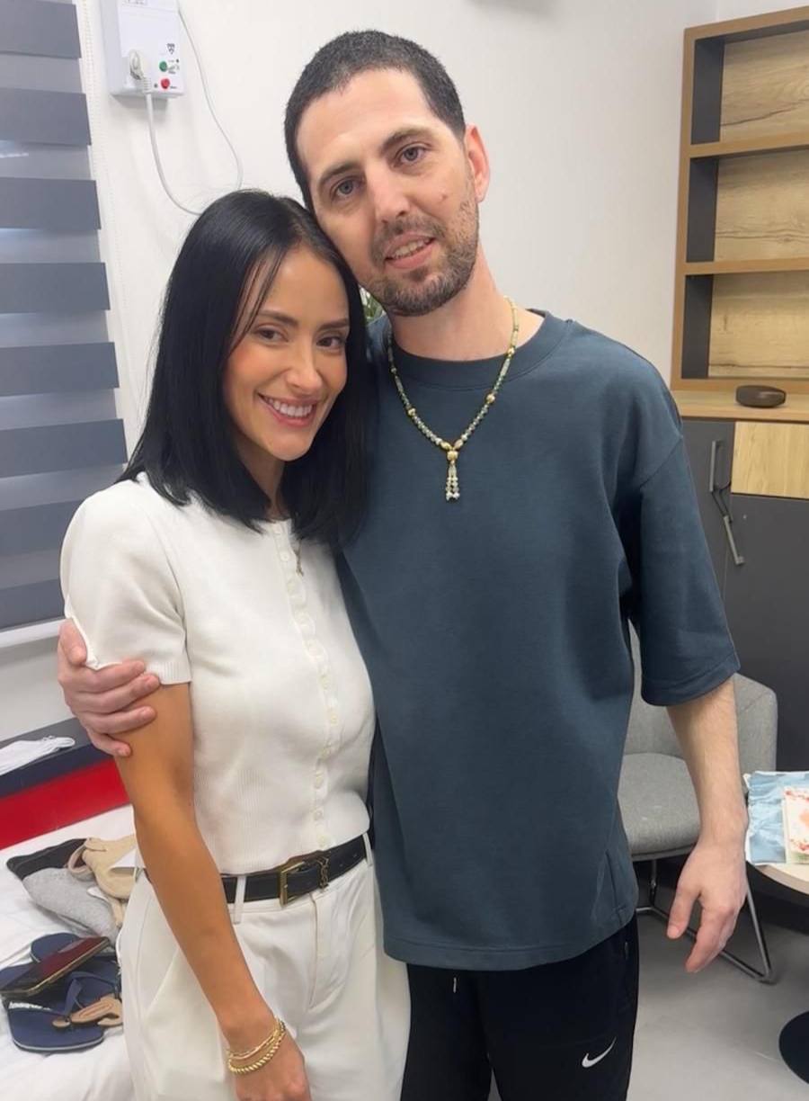 אלקנה בוחבוט מתאחד עם אשתו דובר צהל