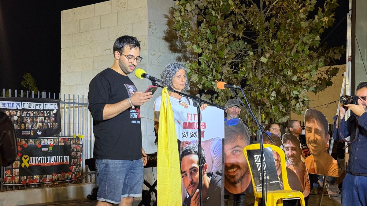 דוברות ניר עוז