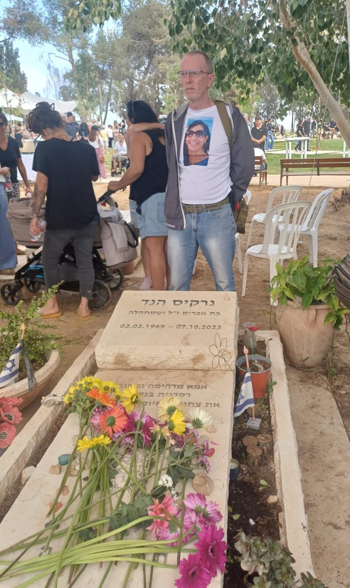 תום הנד דוברות קיבוץ בארי