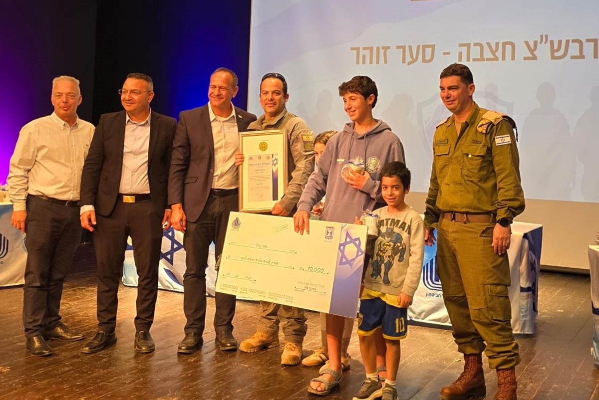 רבש''צים מצטיינים מהערבה התיכונה - יוסי מוצ'ניק וסער זוהר