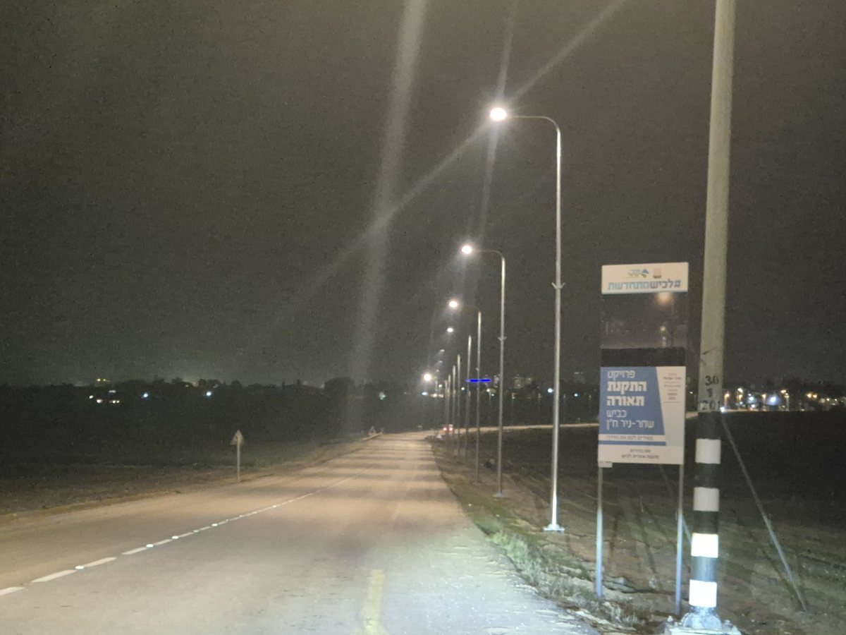 התאורה בכביש 3414