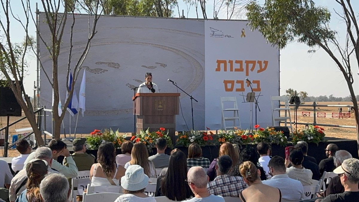 בעקבות ביבס צילום איה דבורין תקשורת