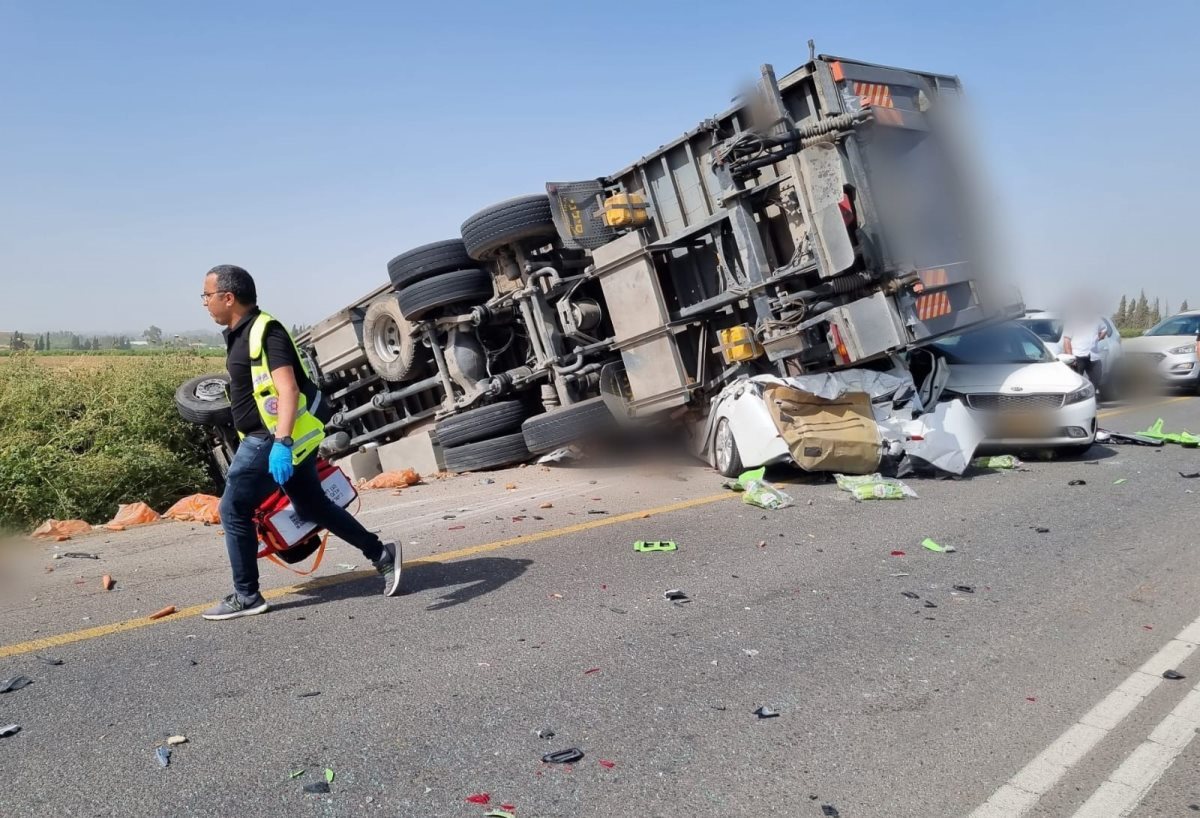 התאונה הקטלנית בכביש המושבים - דוברות מד"א