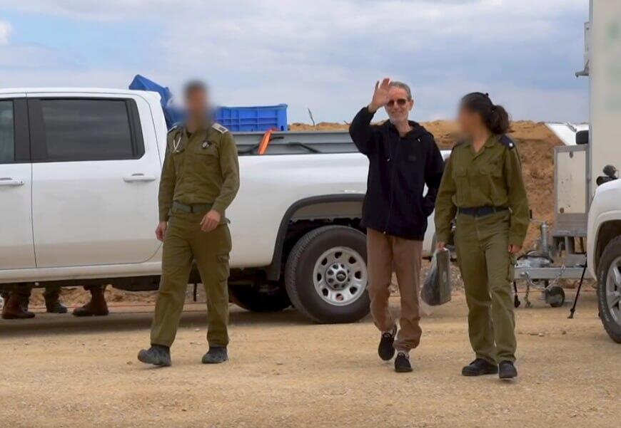 אוהד בן עמי וחיילי צה"ל(צילום: דובר צה"ל)