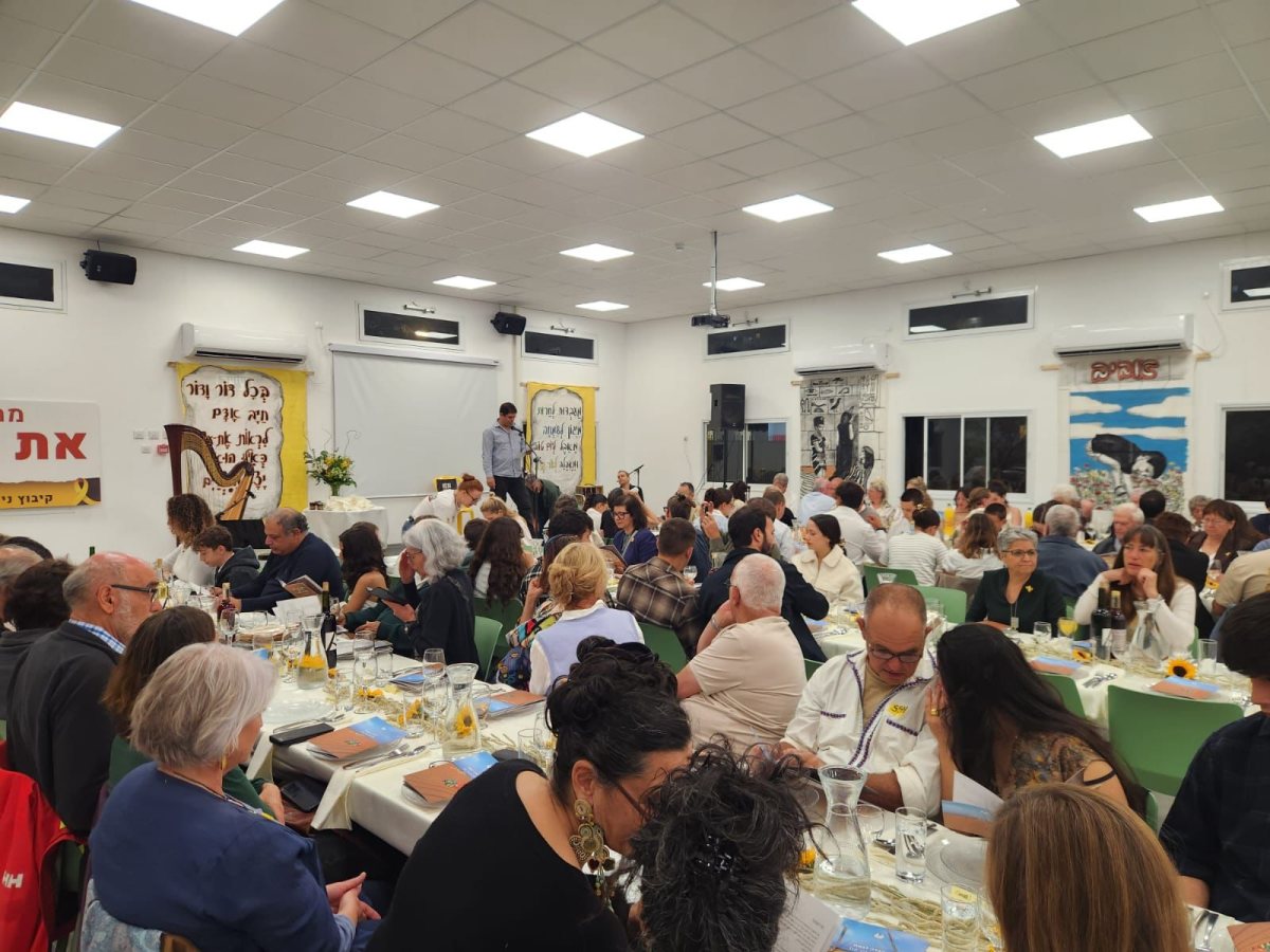 צילום שרון ליפשיץ, אפרת מצ׳יקאווה, איתי זינדברג