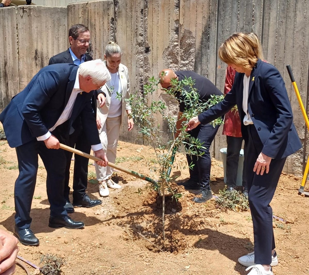 דוברות קיבוץ בארי 
