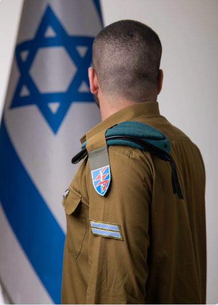 רב&quot;ט אביהו, משרת באגף התקשוב וההגנה בסייבר.