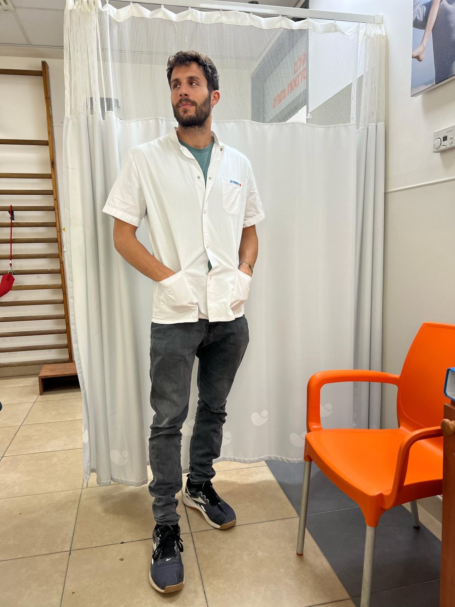 שחר עדני - פיזיותרפיסט מאוחדת - קרדיט צילום באדיבות מאוחדת  