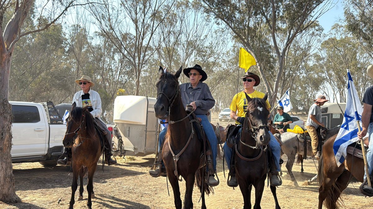 דוברות ניר עוז