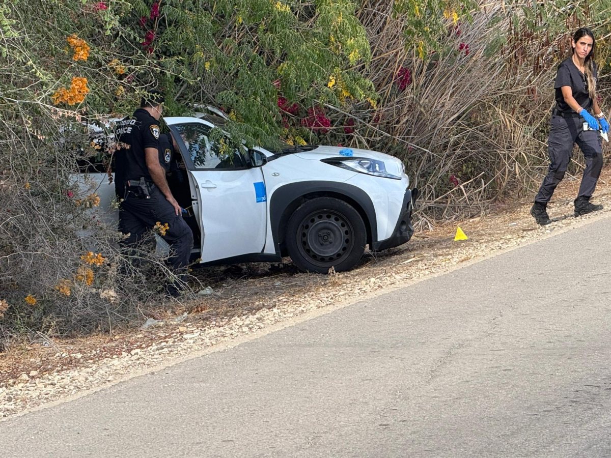 רכבה של מירן לאחר הירי הקטלני (דוברות המשטרה)