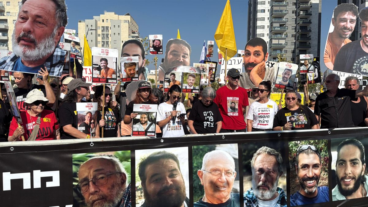 דוברות ניר עוז