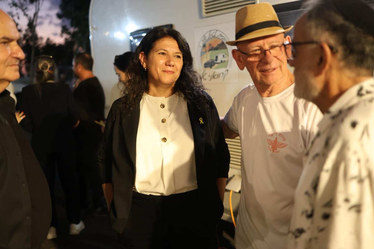 קרדיט גדעון שרון, מערך ההסברה קק״ל