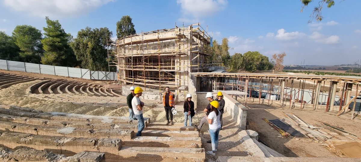 אמפי לפני. באדיבות קקל