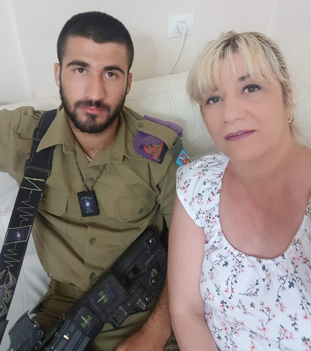 אביבה ובנה דור ז"ל 