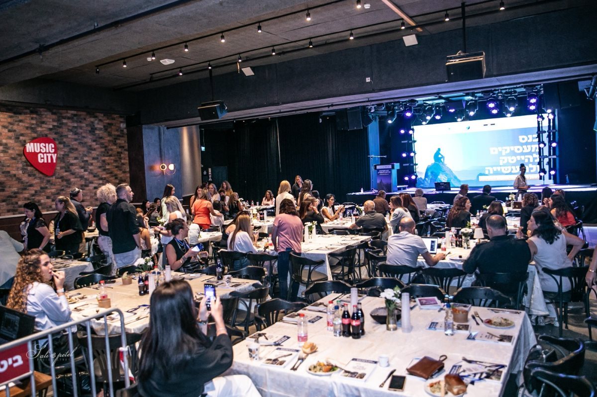 קרדיט סאלי פטל