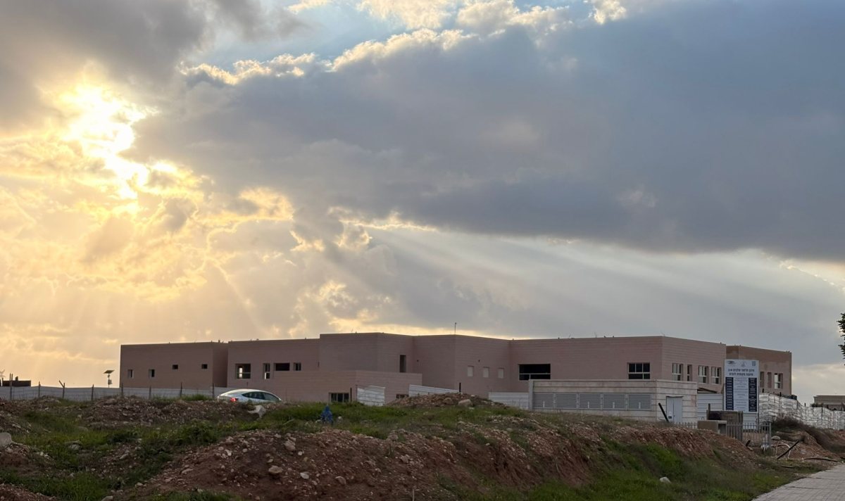 בית הספר היסודי החדש הנבנה בלהבים. צילום באדיבות מועצת להבים