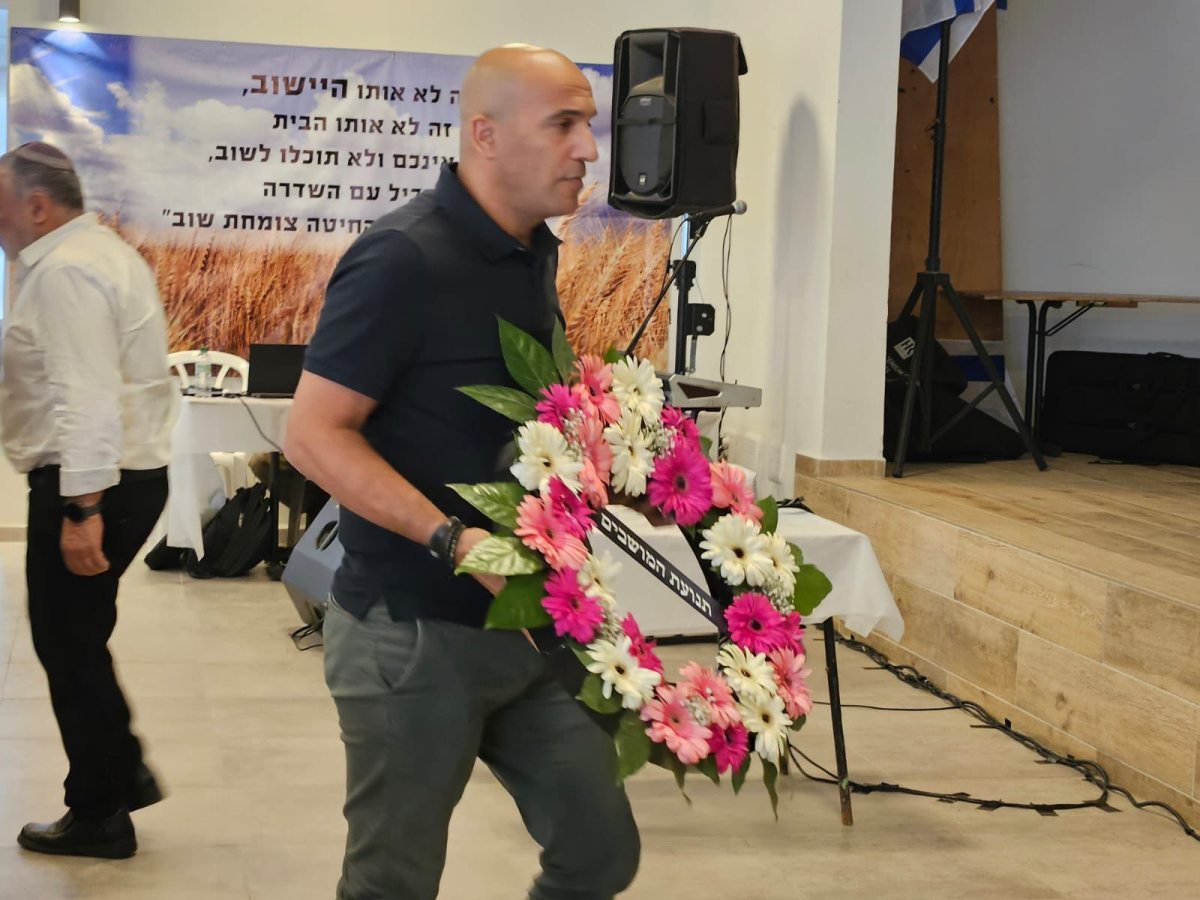 עמית יפרח מזכל תנועת המושבים 